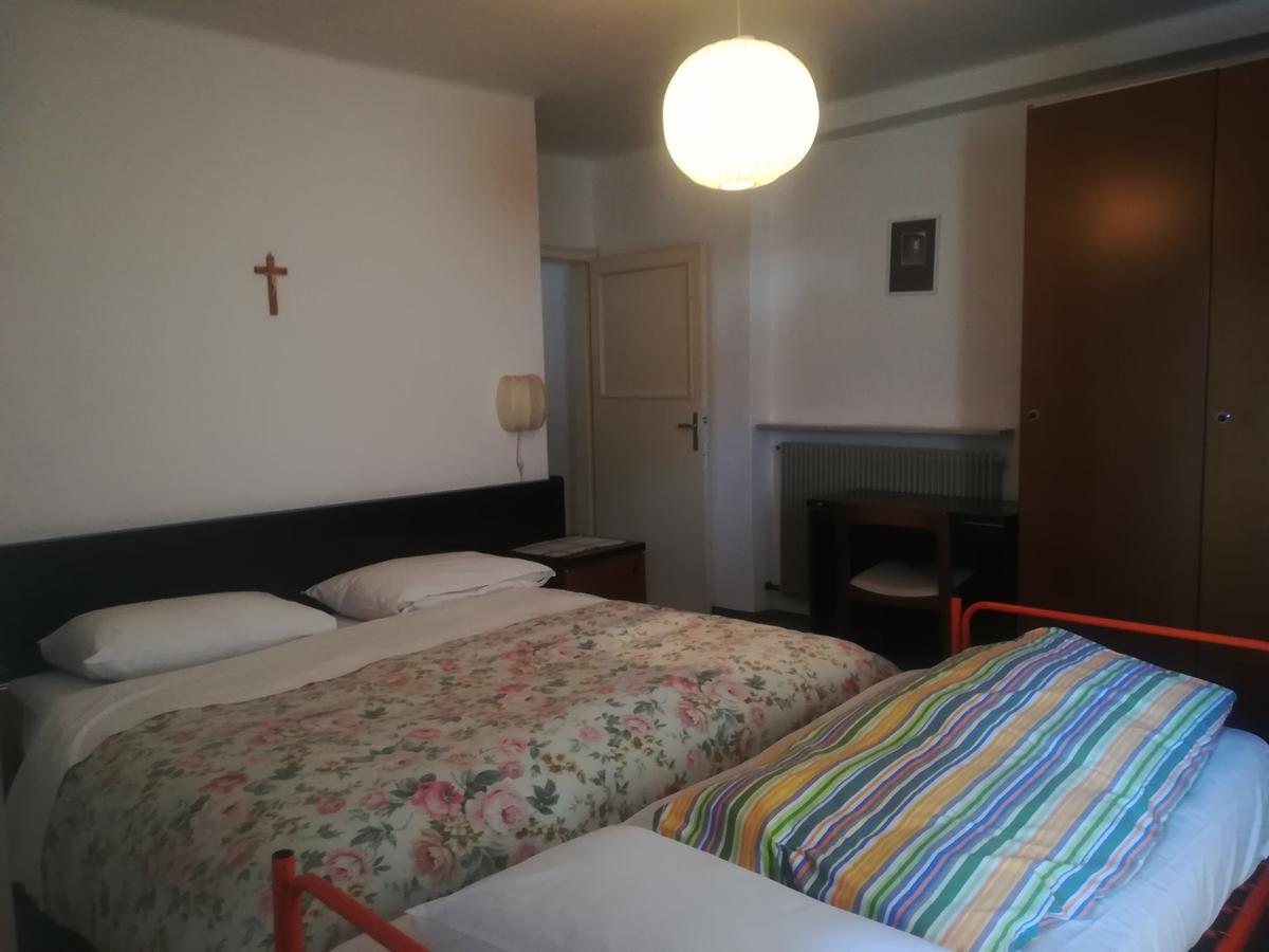 Hotel Roen Ruffre-Mendola ภายนอก รูปภาพ